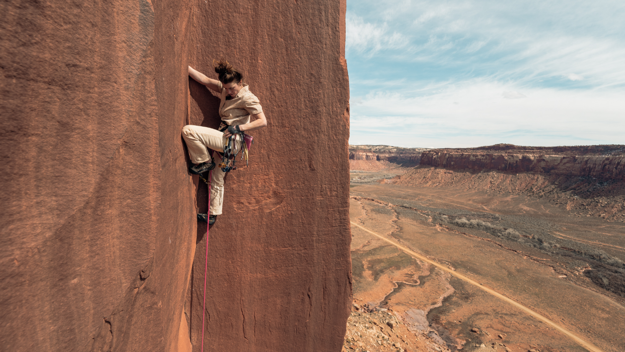 Rhi_climbing_in_moab_desert