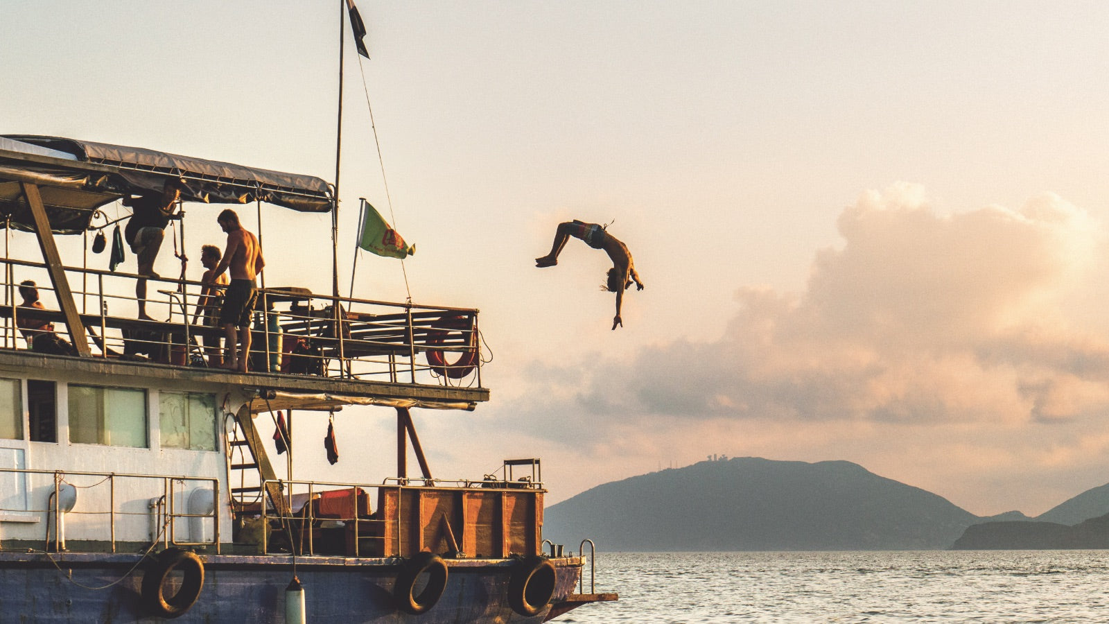 Disconnecting on the South China Sea
