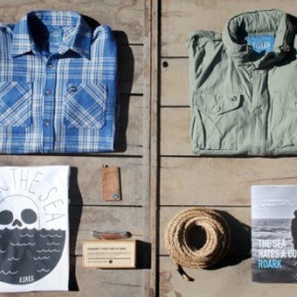 SURFER 2012 HOLIDAY GIFT GUIDE